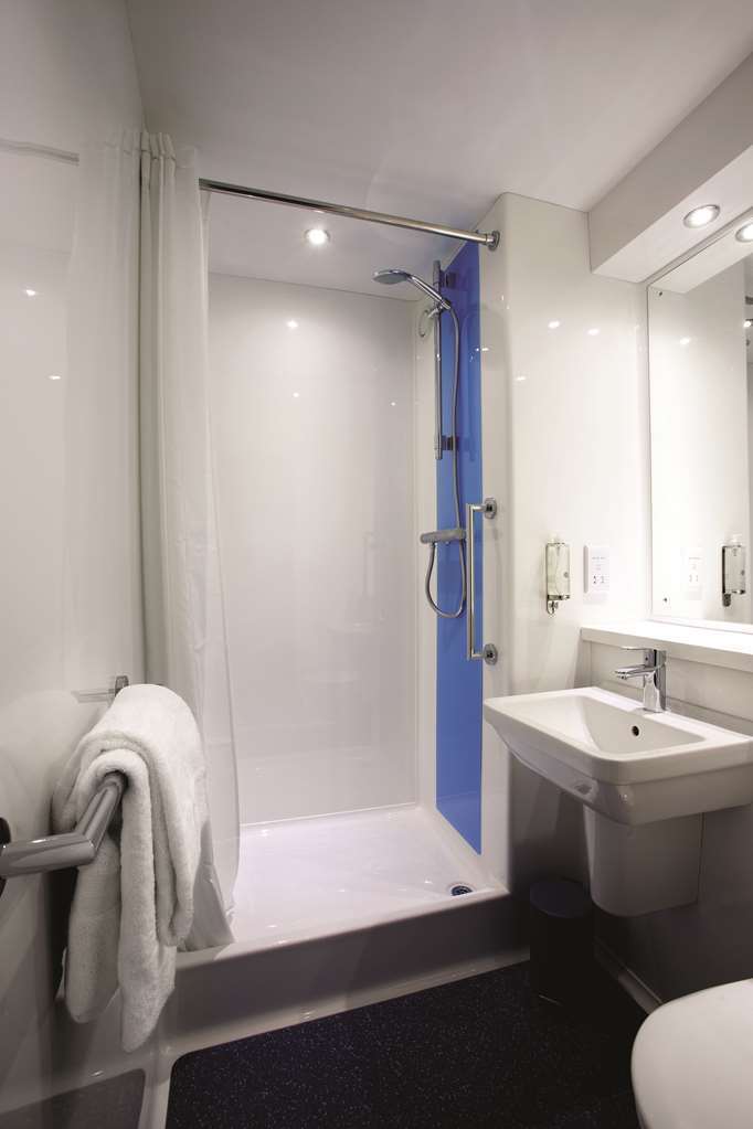 Travelodge Liverpool Stonedale Park Zimmer foto