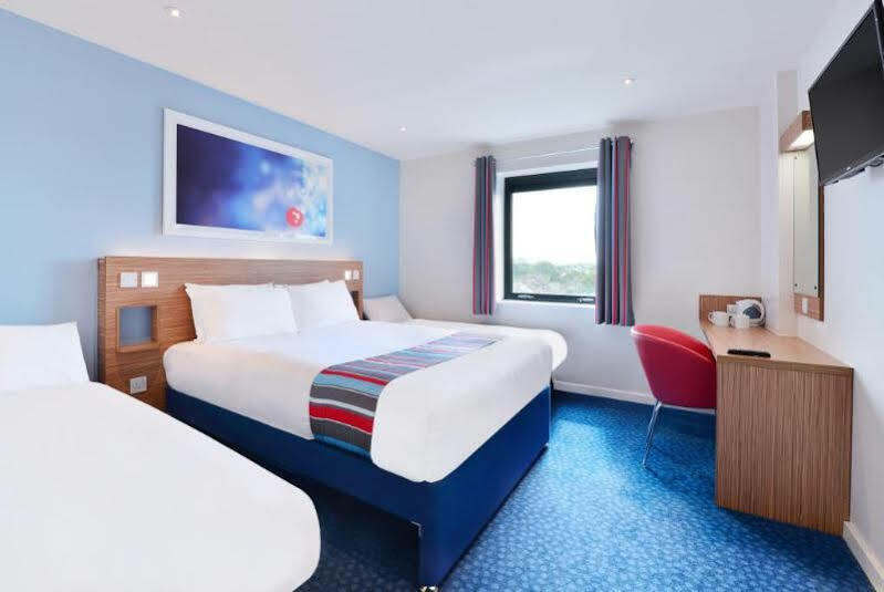 Travelodge Liverpool Stonedale Park Exterior foto