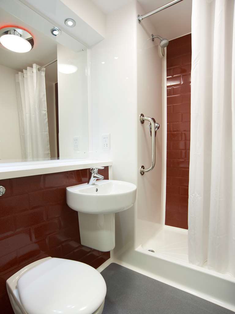 Travelodge Liverpool Stonedale Park Zimmer foto